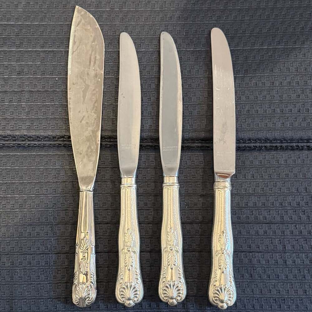 Reed & Barton Mirrorsteel Kings Pattern Silverplated Flatware Knives - Lot of 4